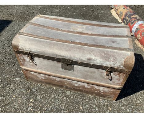 Wood Bound Trunk 