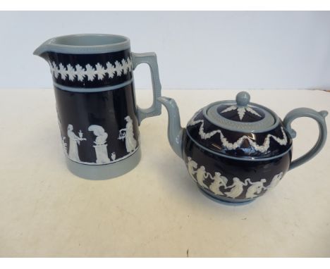 Copeland spode teapot &amp; jug. Height of jug 17 cm 