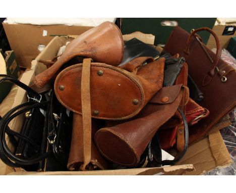 A quantity of vintage handbags, music cases, mainly leather (1box)