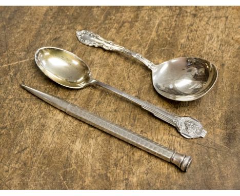 A small collection of silver, comprising a George V silver Jubilee spoon, Sheffield 1935, maker Mappin and Webb, with box, an