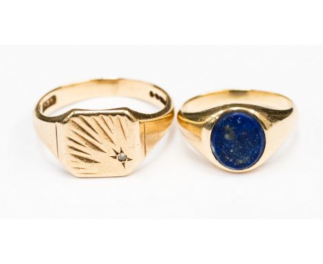 A Lapis Lazuli yellow metal signet ring, the Lapiz Lazuli measuring approx 10 by 8.5 mm, ring size K½; together with a gentle