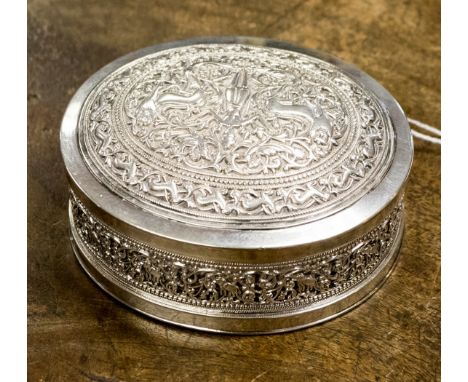 A Cantonese white metal trinket pot and cover, weighing approx 5.03 ozt 