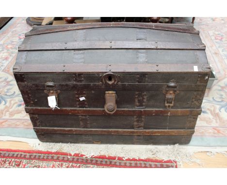 A large dome top American trunk 