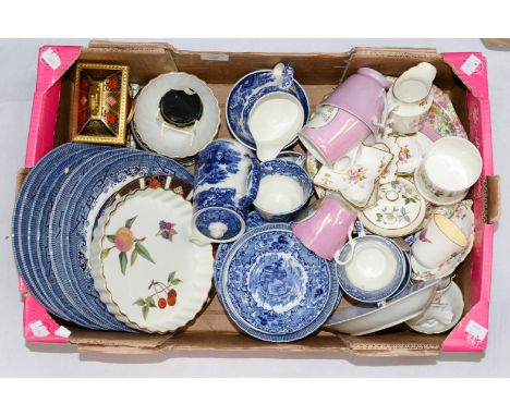 Ceramics to include; Royal Worcester, Royal Crown Derby 1128 pattern, etc. (2 boxes)