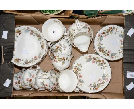 A Royal Alderley tea service 'Beechwood' Q