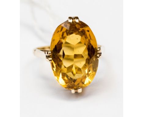 A citrine single stone 9ct gold dress ring, size P, gross 5.6 grams approx 