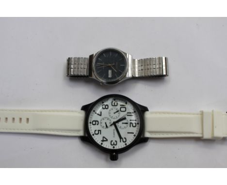 A modern Accutime watch corporation chronograph and a gentleman's Ricon bracelet watch, both quartz (2) 