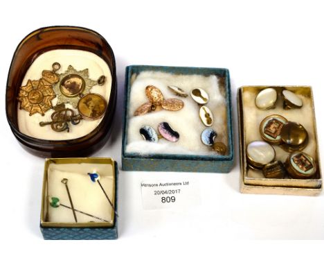 Dress studs, mother of pearl and gilt metal, Commemorative medallions and brooch, glass and metal pins, unusual cufflinks - e