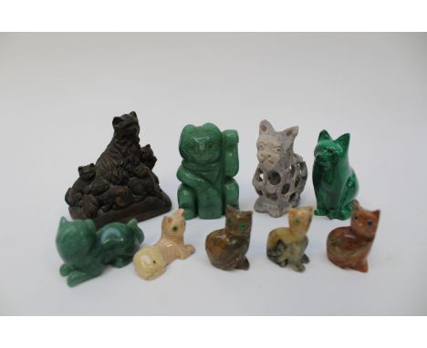 A group of hardstone cats, including jade, malachite, etc (9) 