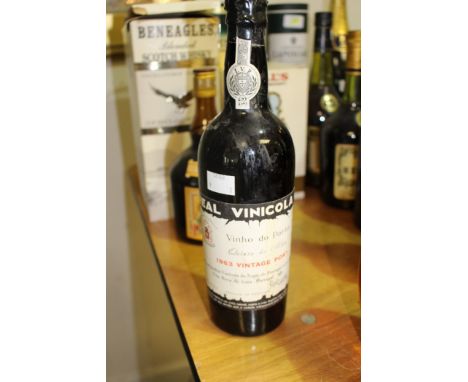 A real Vinicola 1963 vintage Port - Vinho Do Porto 