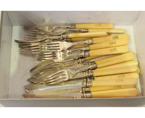 Set of twelve late Victorian silver fish knives and fork, Sheffield 1893.