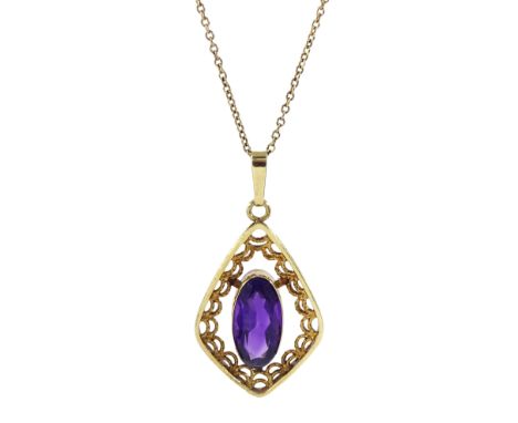 9ct gold single stone oval cut amethyst pendant necklaceCondition Report:Approx 5gm, pendant length = 3.7cm, chain length = 4