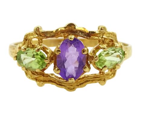 Silver-gilt three stone peridot and amethyst ring, stamped SilCondition Report:Size N-O, good condition