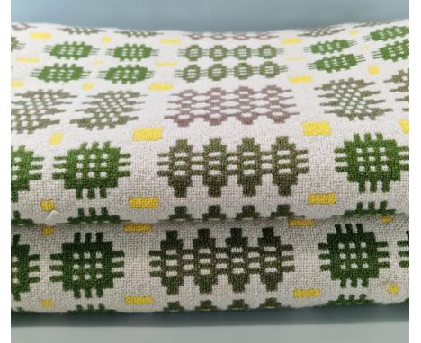 Vintage beige, green and yellow Welsh carthen. 222x205cm approx. (B.P. 21% + VAT) Appearing in good condition overall, one no
