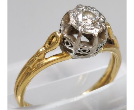 18ct gold and platinum diamond solitaire ring. 3.3g approx. Size M1/2. (B.P. 21% + VAT) 
