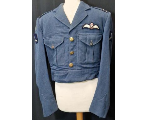 Royal New Zealand Air Force (RNZAF) Flight Lieutenant battledress blouse, with RNZAF Flying Badge, two (inverted?) Senior Air