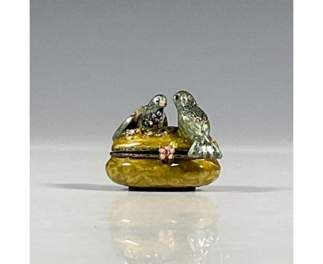 A miniature and adorable box decorated with two lovebirds perched on the lid, Further enamel exterior and interior with hand-