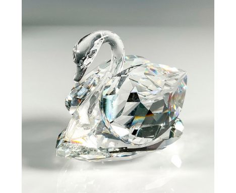 Part of the Beauties of the Lake collection this elegant clear crystal was created with multiple facets on body and wings but