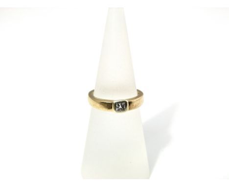 A 9ct gold solitaire diamond ring, size K