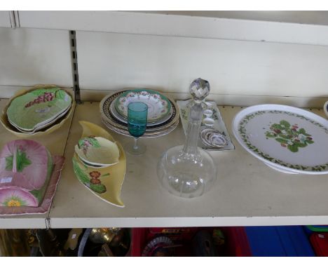 A collection of decorative ceramics, to include Carltonware leaf and petal pattern cheese dish and cover, Carltonware leaf di