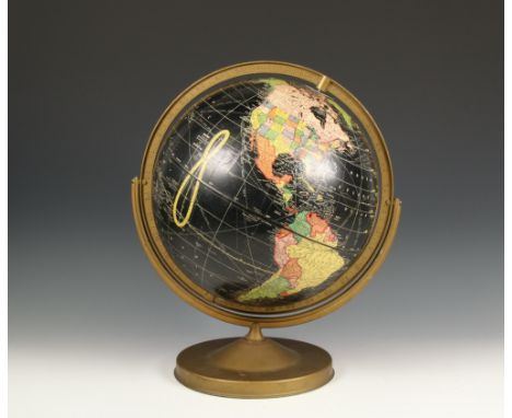 Cram's Universal Terrestrial Globe, 20e eeuw; Uitgevoerd met twee sets van twaalf gelithografeerde geren, aluminium meridiaan