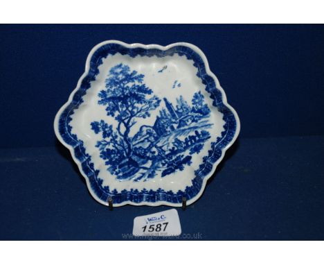 A Worcester blue and white teapot stand, circa 1775 in "European Landscape Group" pattern, Barr crescent mark to base