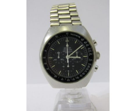 OMEGA SPEEDMASTER PROFESSIONAL MKII, manual wind chronograph, appears in good working condition with chronograph starting, st