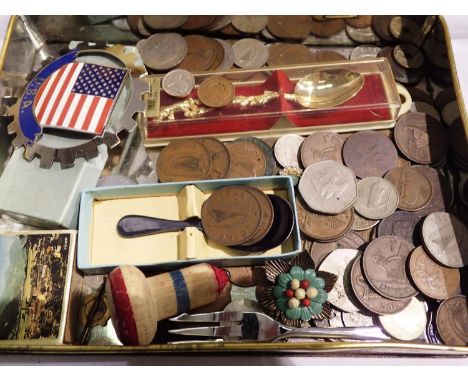 Mixed collectables including UK and world coins. P&amp;P Group 2 (£18+VAT for the first lot and £3+VAT for subsequent lots) 