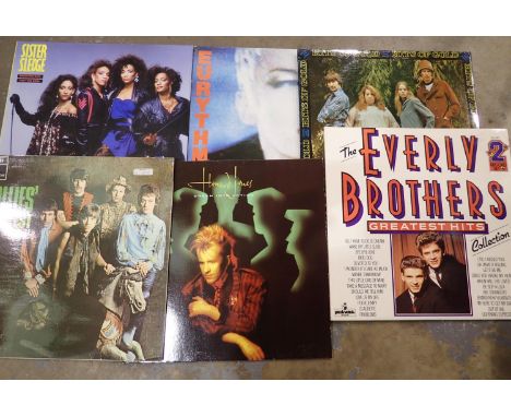 Mixed Pop and Rock records in good condition, to include The Everly Brothers Greatest Hits. P&amp;P Group 2 (£18+VAT for the 