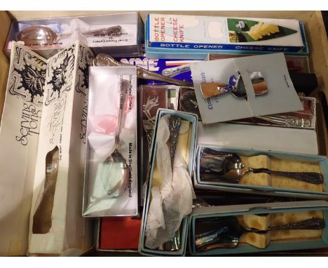 Tray of mixed souvenir spoons and silver plated flatware. P&amp;P Group 2 (£18+VAT for the first lot and £3+VAT for subsequen
