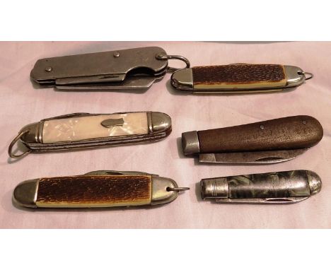 Six mixed folding knives including antler handled examples, blades don't open on one knife, all weighted. P&amp;P Group 1 (£1