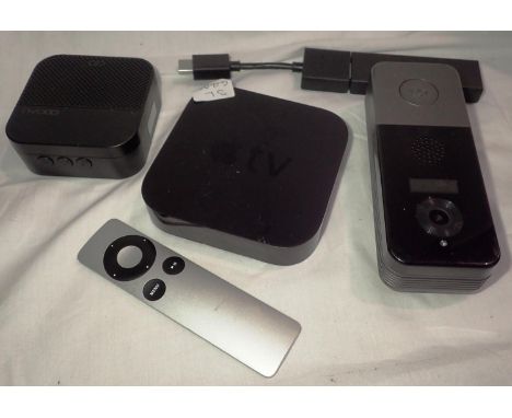 Mixed electricals including an Apple TV box. P&amp;P Group 2 (£18+VAT for the first lot and £3+VAT for subsequent lots) 