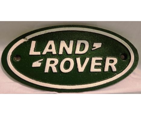 Cast iron Land Rover sign, W: 12 cm. P&amp;P Group 1 (£14+VAT for the first lot and £1+VAT for subsequent lots) 