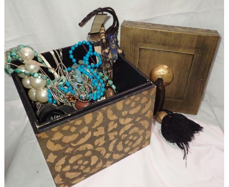 Quantity of mixed costume jewellery and watches in a painted wooden box. P&amp;P Group 2 (£18+VAT for the first lot and £3+VA