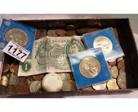 Mixed coins and a £1 note. P&amp;P Group 2 (£18+ VAT for the first lot and £3+VAT for subsequent lots) 