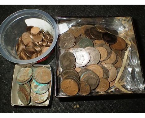 Quantity of mixed coins. P&amp;P Group 2 (£18+VAT for the first lot and £3+VAT for subsequent lots) 