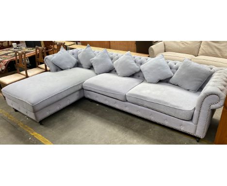 Chesterfield style button back corner settee 