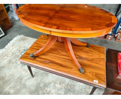 2 vintage coffee tables 