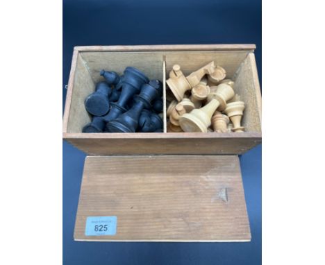 A Set of large antique/ vintage chess pieces. [tallest- 9.5cm] 