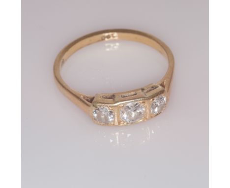 18ct yellow gold three stone diamond ring, set three brilliant cut diamonds within rectangular panel, ring size O