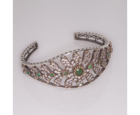 sterling silver green chrysoprase set bangle