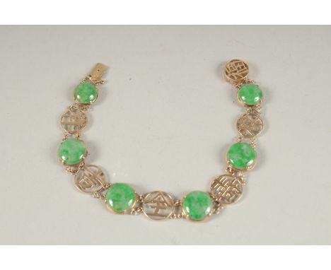 A 14CT GOLD CHINESE DESIGN JADE BRACELET.