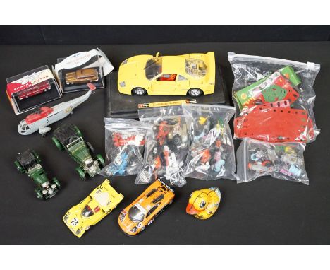 Collection of boxed &amp; unboxed diecast &amp; plastic models Solido, Corgi, Burago, Oxford, SAS etc featuring motorcycles 