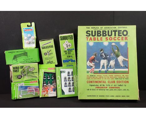 Subbuteo - Boxed HW / LW Teams &amp; accessories featuring C133 Interchangable Goalkeepers, 58 Inter Milan, 719 England (inco