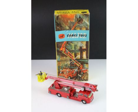 Boxed Corgi 1127 Simon Snorkel Fire Engine diecast model, diecast vg, box gd with number '2' written to lid 