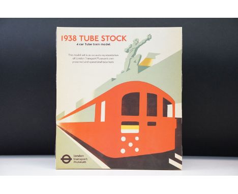 Boxed EFE Exclusive First Editions London Transport Museum 1938 Tube Stock 4 Car Tube Train Model, complete with 80303A Trail