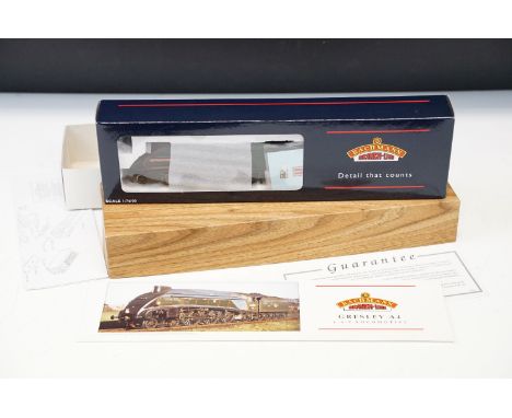 Boxed Special Ltd Edn Bachmann OO gauge Class A4 No 60007 Sir Nigel Gresley locomotive, with outer box (61/350) 