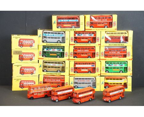 18 Boxed Routemaster Buses featuring Budgie &amp; H.Seener plus 4 x unboxed examples 