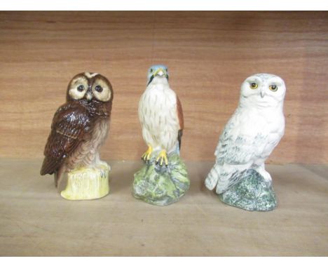 Royal Doulton Whyte & Mackay Osprey whisky flask, H20cm, 8 others including Merlin, Peregrine Falcon, Barn Owl, Short-Eared O