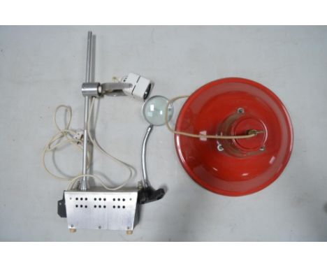 Aluminium and steel height adjustable swivel head workshop lamp, no makers marks, a poseable magnifying glass and a wide rimm